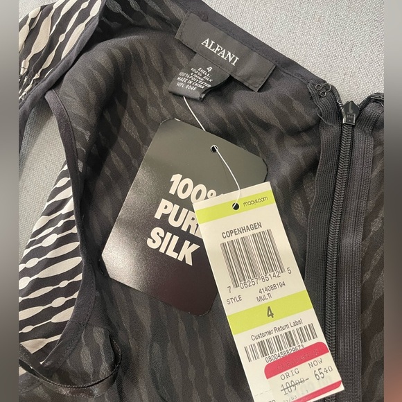 NWT Mid length Sleeveless Midi Dress Size 4 - Picture 3 of 3